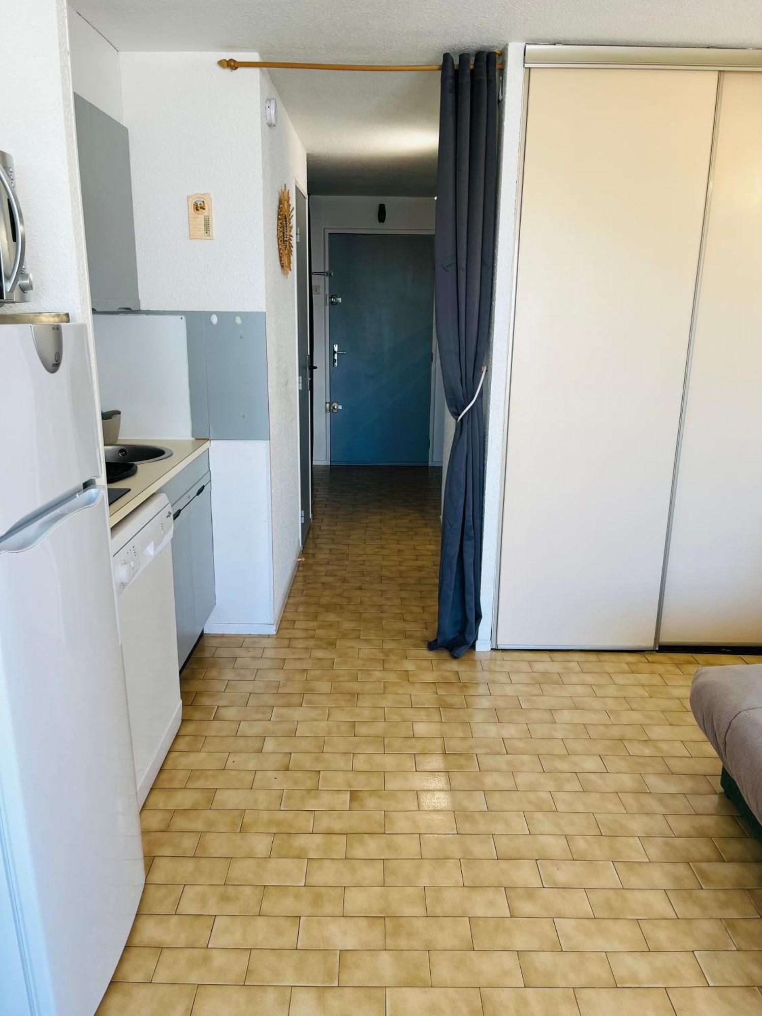 Studio Cabine 4 Couchages Avec Piscine Lb Le Grau-du-Roi Eksteriør bilde